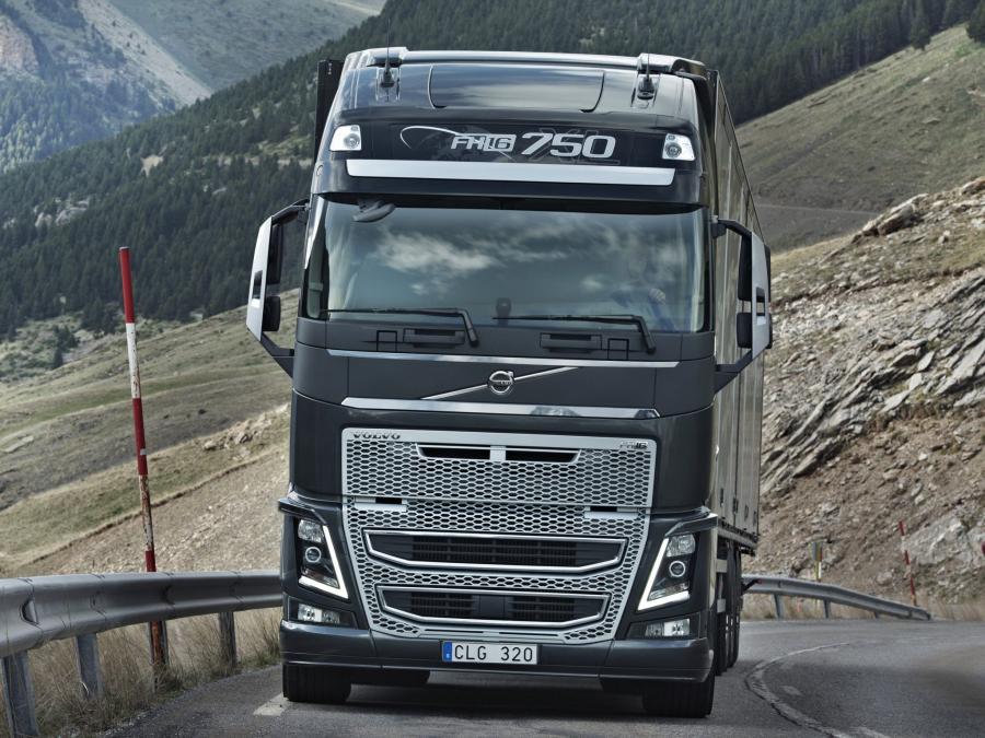  Volvo FH16 750 4x2 2012 года  (фото 14 из 18)